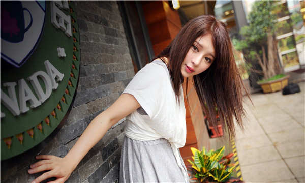 凌河想找一个女性生孩子给报酬-｛找个女人生孩子多少钱｝